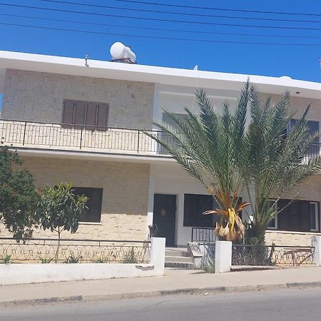 Secret Garden Guest House 04 Famagusta  Exterior photo